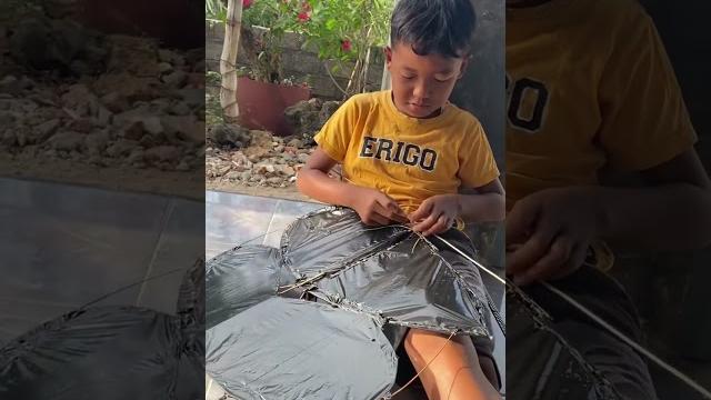 Bocil ajaib bikin layangan cepet banget langsung bisa terbang Bocil ajaib bikin layangan cepet banget langsung bisa terbang