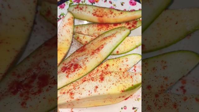 #rawmango #mangocutting #shorts #saltandchilliemango #spicymango #asmr #uppu manga arachu kalakki #rawmango #mangocutting #shorts #saltandchilliemango #spicymango #asmr #uppu manga arachu kalakki