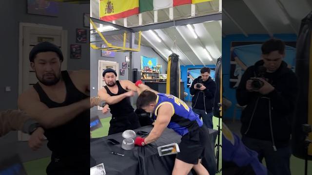 Потасовка на отборе в медиа-лигу Потасовка на отборе в медиа-лигу