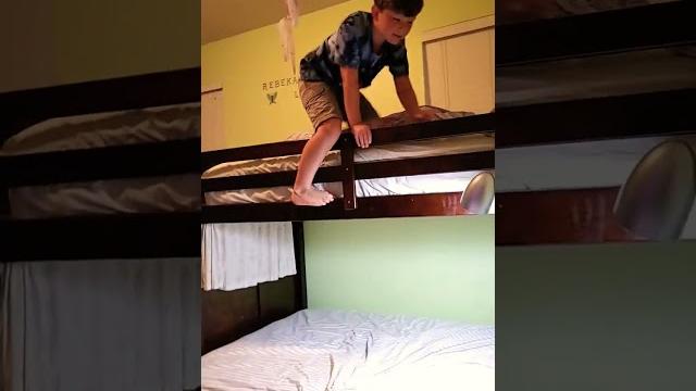 Jumping on pillows pt. 2 Jumping on pillows pt. 2