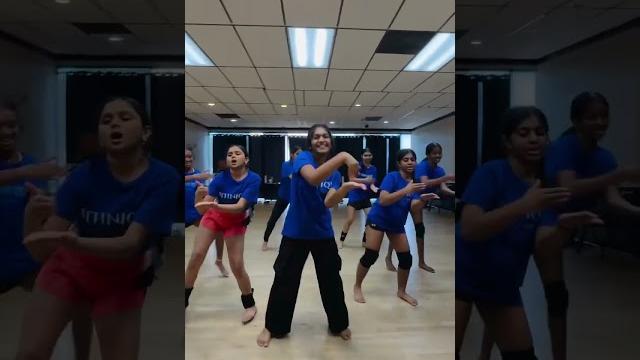Shaky shaky-teen dance group #sanjurathod #ethniqueperformingarts #dallas #shakyshaky #usa #trending Shaky shaky-teen dance group #sanjurathod #ethniqueperformingarts #dallas #shakyshaky #usa #trending
