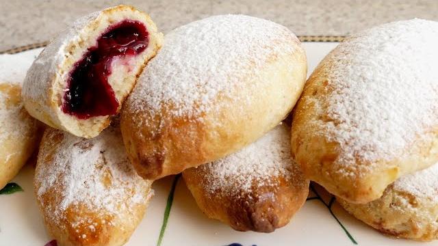 Пирожки с вишней на творожном тесте! рецепт вкуснейших пирожков приготовленных в духовке! Пирожки с вишней на творожном тесте! рецепт вкуснейших пирожков приготовленных в духовке!