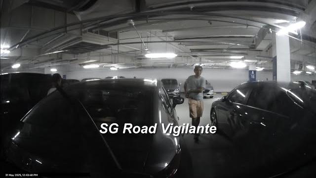 31may2025 bedok heartbeat #smg4714g mazda driver helping to lift up the windscreen wiper 31may2025 bedok heartbeat #smg4714g mazda driver helping to lift up the windscreen wiper