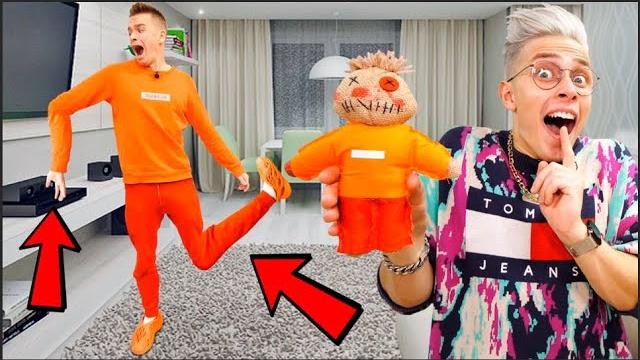 Пранкую своего друга куклой вуду **сафик 1234 офигел** Пранкую своего друга куклой вуду **сафик 1234 офигел**
