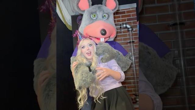 Chuck e cheese kidnapped lyssy noel !! #shorts Chuck e cheese kidnapped lyssy noel !! #shorts