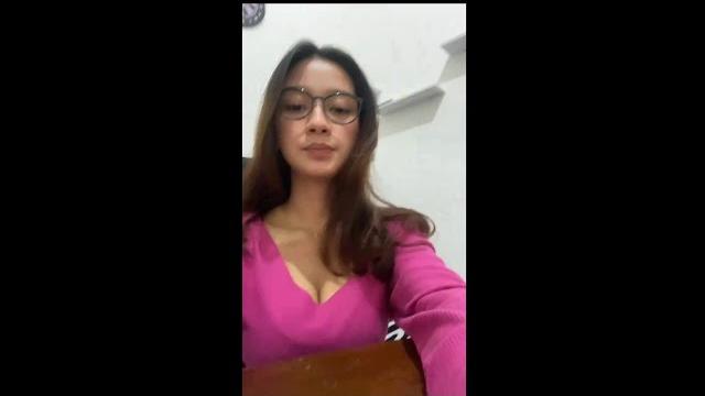 Live tiktok alya jelita part 1 Live tiktok alya jelita part 1