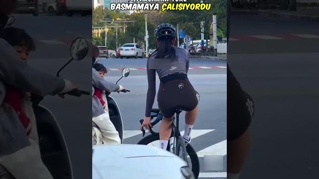 Kadın 25 saniye yere basmadı Kadın 25 saniye yere basmadı