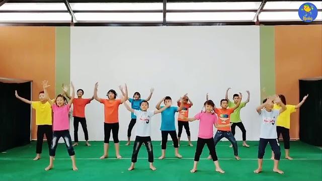 Dancing kids # waka waka Dancing kids # waka waka