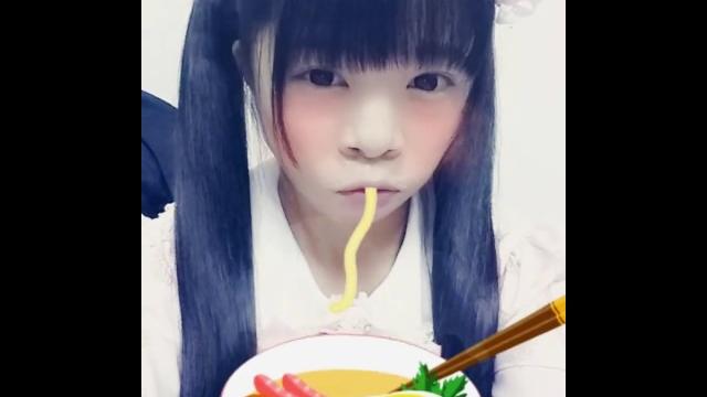 童顏巨乳真面目被公開 神田紗織 怒吃拉麵 童顏巨乳真面目被公開 神田紗織 怒吃拉麵