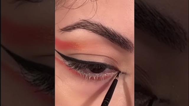 Grimes (elon musk’s ex partner, aka claire elise boucher) inspired makeup #shorts #trending Grimes (elon musk’s ex partner, aka claire elise boucher) inspired makeup #shorts #trending