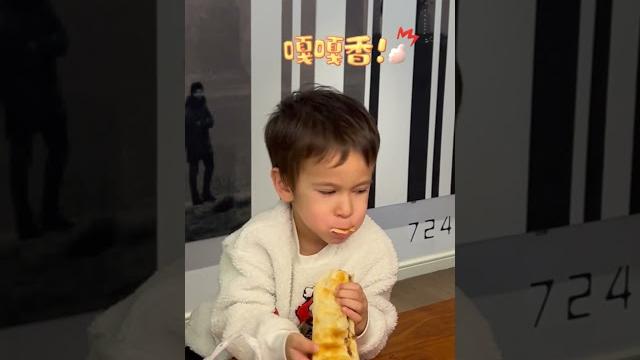 外国人脆弱的爱情被鸡屁股打败 外国人脆弱的爱情被鸡屁股打败
