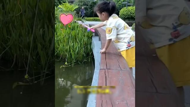 Tiny people met tiny rod,get big catch #fishing #minirod #fishingequipment #minifish #fishingrod Tiny people met tiny rod,get big catch #fishing #minirod #fishingequipment #minifish #fishingrod