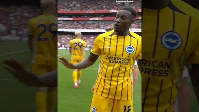 Welbeck knows the rules #brightonandhovealbion #arsenal Welbeck knows the rules #brightonandhovealbion #arsenal