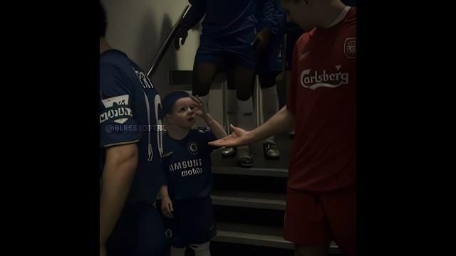 Mascots with great players + this mascot Mascots with great players + this mascot