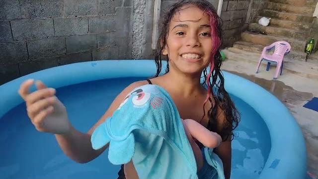 Banho de piscina/ bebê reborn/#bebereborn / #bernardo Banho de piscina/ bebê reborn/#bebereborn / #bernardo
