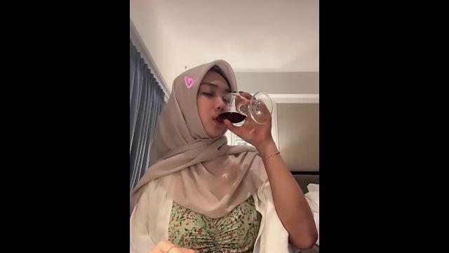 Yayaarasyid live halu sambil minum part 1 Yayaarasyid live halu sambil minum part 1