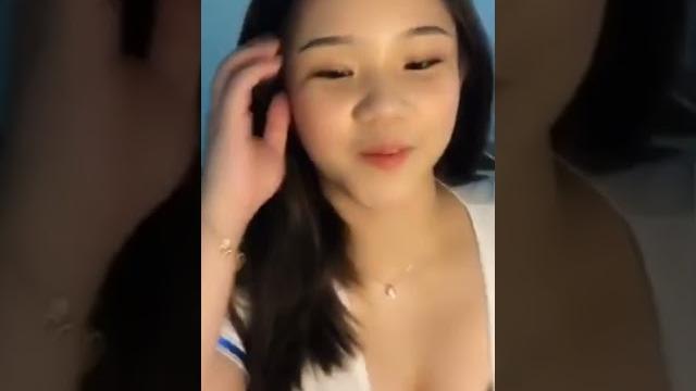 Malem minggu sendirian #shorts #hot Malem minggu sendirian #shorts #hot