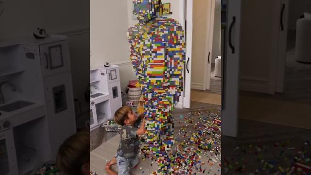 Smashing a 34,000 brick statue Smashing a 34,000 brick statue