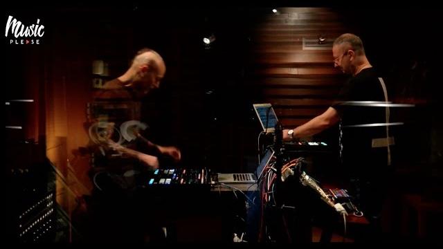 Lazy lizard dj tráva & risto live | music please Lazy lizard dj tráva & risto live | music please