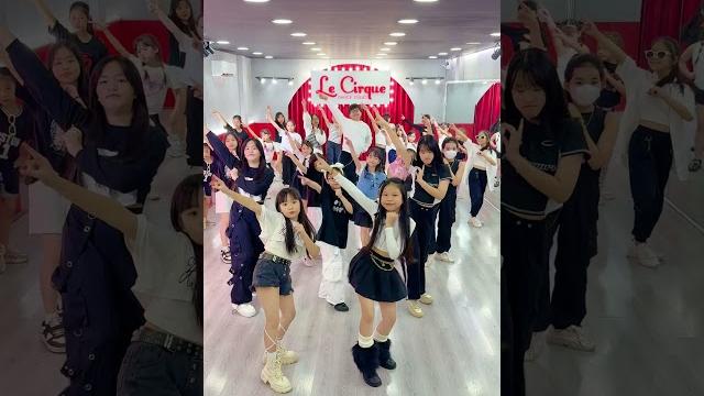 Trend tắt đèn - lớp tiktok thầy quàng gia huy | follow thầy để xem nhiều clip học nhảy hơn nhé Trend tắt đèn - lớp tiktok thầy quàng gia huy | follow thầy để xem nhiều clip học nhảy hơn nhé