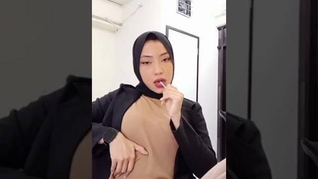 Jilbab suka nya itu Jilbab suka nya itu