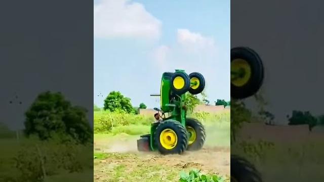 John deere tractor stunt. #shorts #tractor John deere tractor stunt. #shorts #tractor