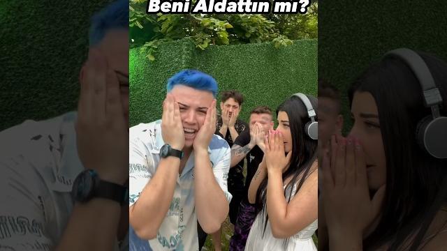 Gözde akgün - semih varol | kulaklıkla soruları cevaplama challange | #gözdeakgün #shorts Gözde akgün - semih varol | kulaklıkla soruları cevaplama challange | #gözdeakgün #shorts