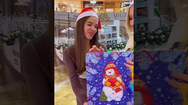 Would like to have a friend who always pranks you? / margo_flury Would like to have a friend who always pranks you? / margo_flury