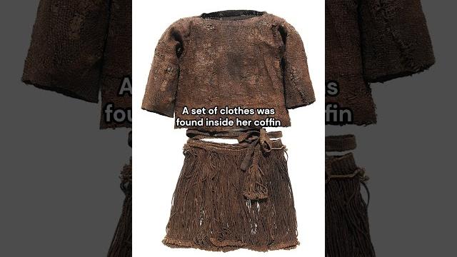 The clothing of a teenager 3,400 years ago | the “egtved girl” from egtvet, denmark #archology The clothing of a teenager 3,400 years ago | the “egtved girl” from egtvet, denmark #archology