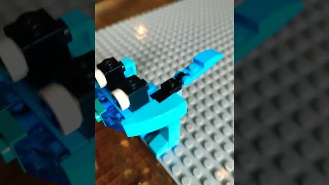 Building cyan from rainbow friends in lego! Building cyan from rainbow friends in lego!