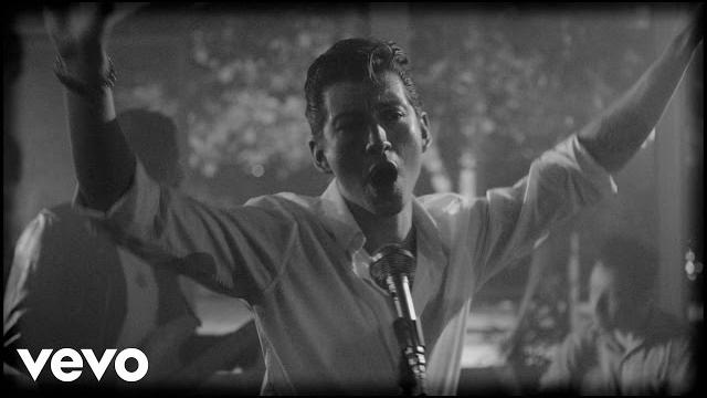 Arctic monkeys - arabella (official video) Arctic monkeys - arabella (official video)