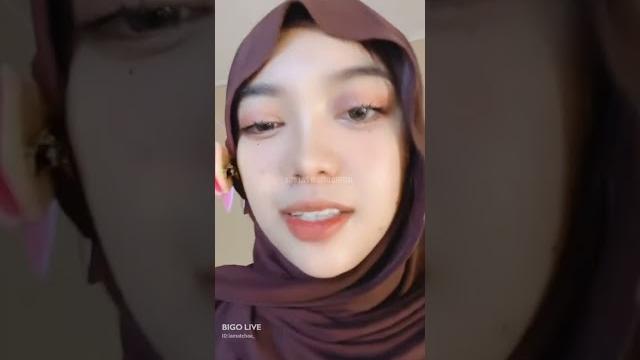 Bigo live "hijab cantik challenge" lompat bintang,dance chicken banana,lompat vampir & dance pinguin Bigo live "hijab cantik challenge" lompat bintang,dance chicken banana,lompat vampir & dance pinguin