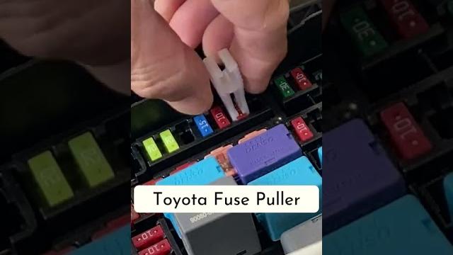 Toyota fuse puller Toyota fuse puller