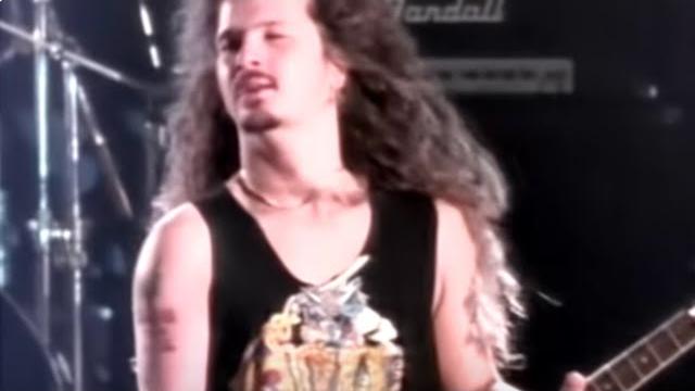 Pantera - cemetery gates (official music video) Pantera - cemetery gates (official music video)