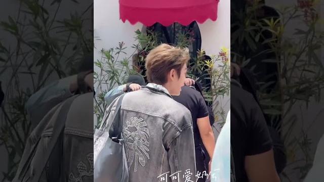 丁禹兮 2025.06.07 中餐廳 錄製|上班 #丁禹兮 #ติงอวี่ซี #ryanding #dingyuxi #tangier #정우혜 #딩위시 #中餐厅 #中餐厅9 丁禹兮 2025.06.07 中餐廳 錄製|上班 #丁禹兮 #ติงอวี่ซี #ryanding #dingyuxi #tangier #정우혜 #딩위시 #中餐厅 #中餐厅9