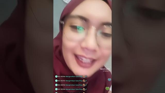 Hijab bunda ella hot live bar bar Hijab bunda ella hot live bar bar