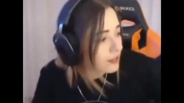 Abla ayak gösterir misin? Abla ayak gösterir misin?