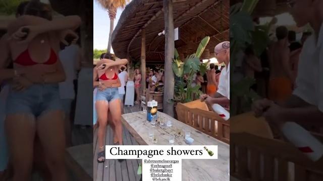 Melissa vargas, zehra güneş'e şampanya fışkırtıyor Melissa vargas, zehra güneş'e şampanya fışkırtıyor