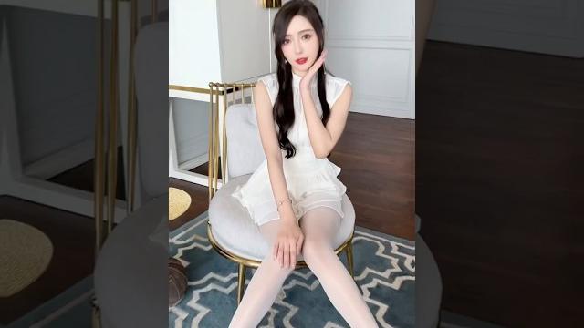 Chinese pretty girl 王馨瑶 丝袜 玉足#shorts #chinese #beautiful #viralvideo #reels #douyin #tiktok Chinese pretty girl 王馨瑶 丝袜 玉足#shorts #chinese #beautiful #viralvideo #reels #douyin #tiktok