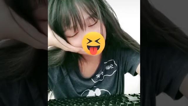 Desah widya Desah widya