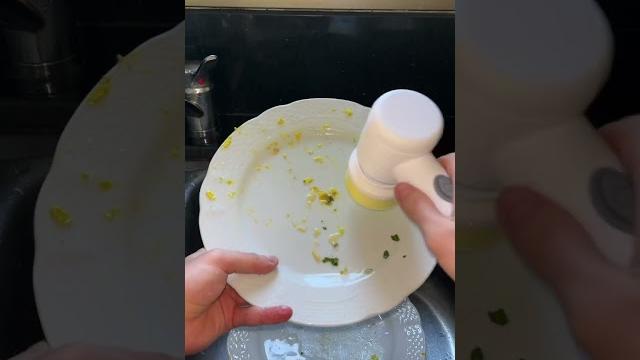 If you hate washing dishes you need this electric brush #cleaninghacks #electricbrush #brush If you hate washing dishes you need this electric brush #cleaninghacks #electricbrush #brush