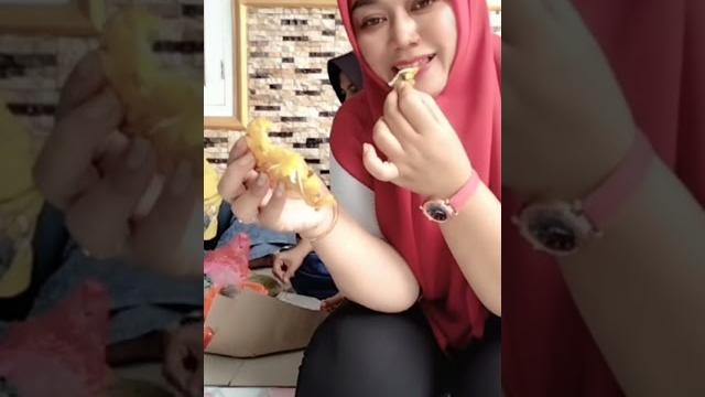 Bigo live hot terbaru‼️jilbab indo style mamah dara cantik lagi ngerumpi~by hijaber cantik#viralfyp Bigo live hot terbaru‼️jilbab indo style mamah dara cantik lagi ngerumpi~by hijaber cantik#viralfyp