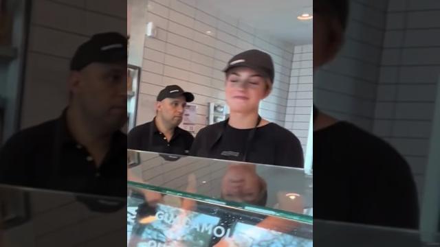 The cashier was so confused The cashier was so confused