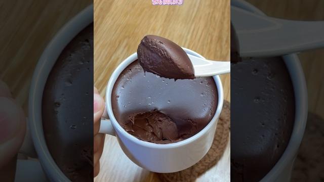 超简单自制熔岩巧克力! #美食 #chocolate #甜點 #分享 #熱門 #food 超简单自制熔岩巧克力! #美食 #chocolate #甜點 #分享 #熱門 #food