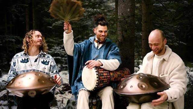 Pulse of presence (999 hz) | 1 hour handpan music | malte marten, leander greitemann & kosma Pulse of presence (999 hz) | 1 hour handpan music | malte marten, leander greitemann & kosma