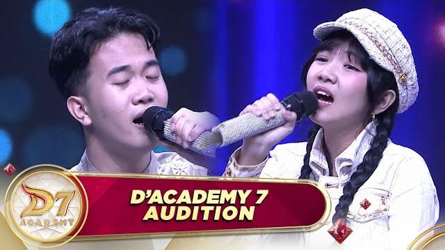 Nazwa relakan tiket demi chantika! kakak-adik ini bikin juri banjir air mata | d'academy 7 audition Nazwa relakan tiket demi chantika! kakak-adik ini bikin juri banjir air mata | d'academy 7 audition