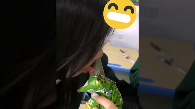 Lidah cewek nempelrandom meme video viral#shorts Lidah cewek nempelrandom meme video viral#shorts