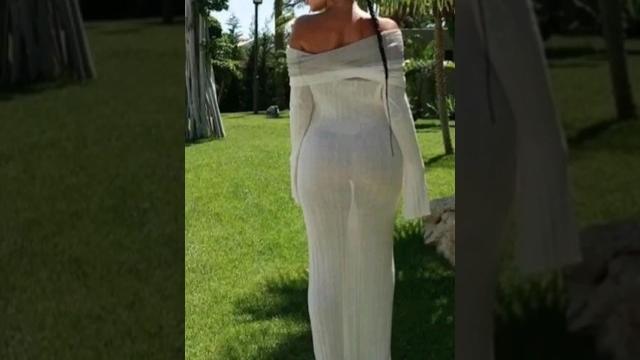 Georgina rodriguez in newmasterpiece's outfit! an example of splendor elegance,flamboyance and beaut Georgina rodriguez in newmasterpiece's outfit! an example of splendor elegance,flamboyance and beaut