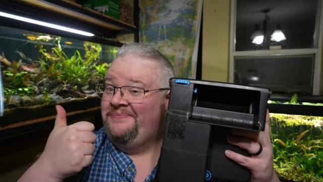 Why the hang on back filter rocks! Why the hang on back filter rocks!