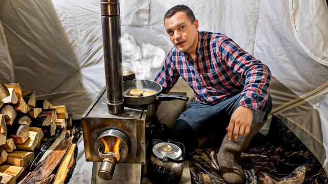 На поиски золота! разбил лагерь. палатка, еда на печи. строю стратегический мост. в дикой тайге! На поиски золота! разбил лагерь. палатка, еда на печи. строю стратегический мост. в дикой тайге!